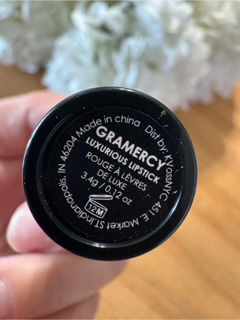 KVossNYC gives lips